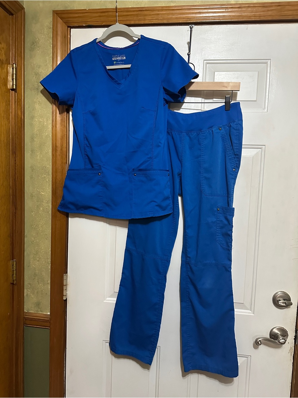 Healing Hands Purple Label Yoga Scrub Set Size Small Blue Juliet Top Tori Pants